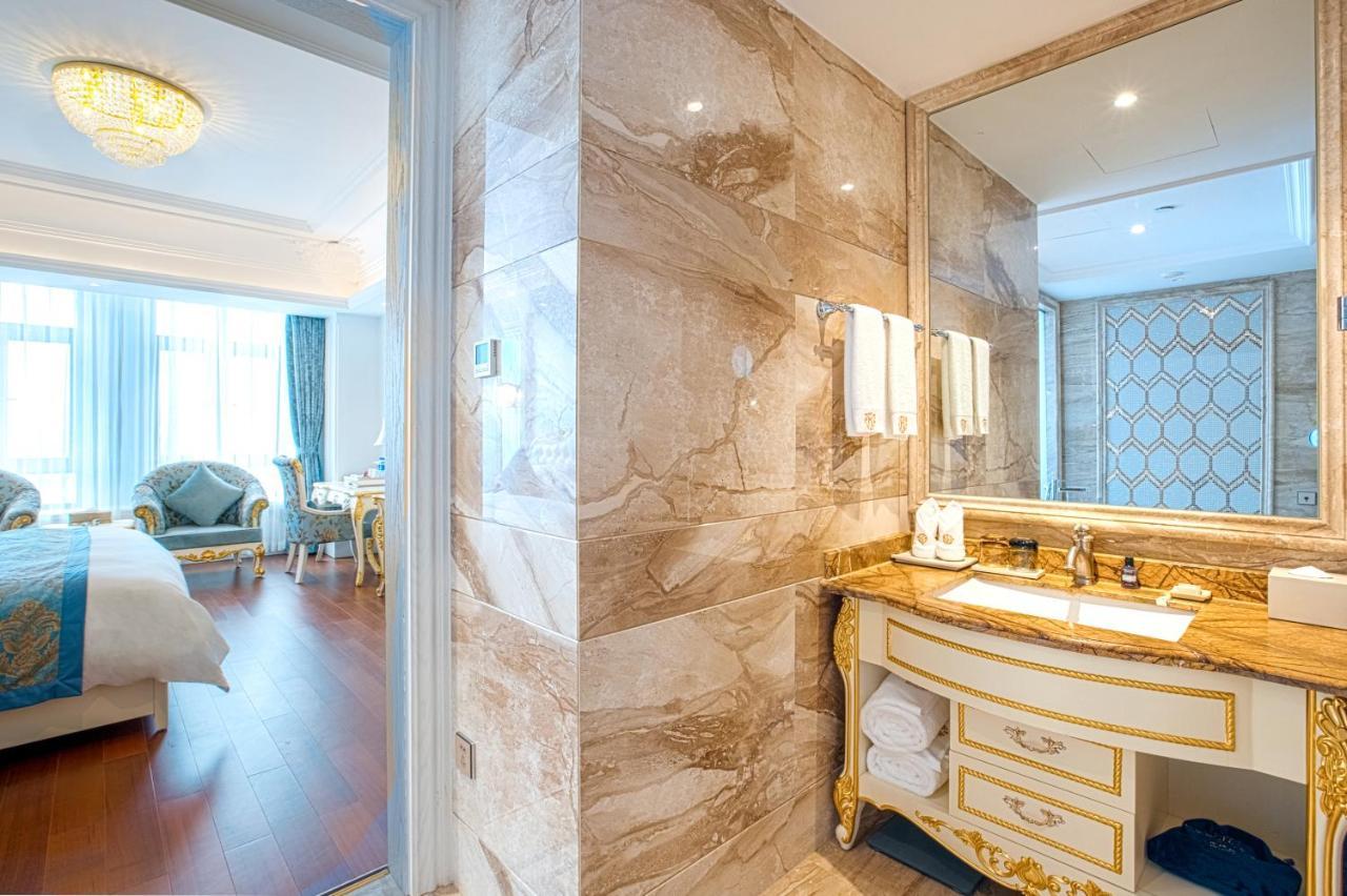 ホテル Wyndham Grand Kunming East エクステリア 写真