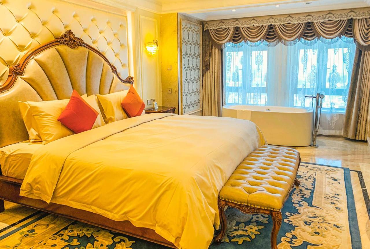 ホテル Wyndham Grand Kunming East エクステリア 写真