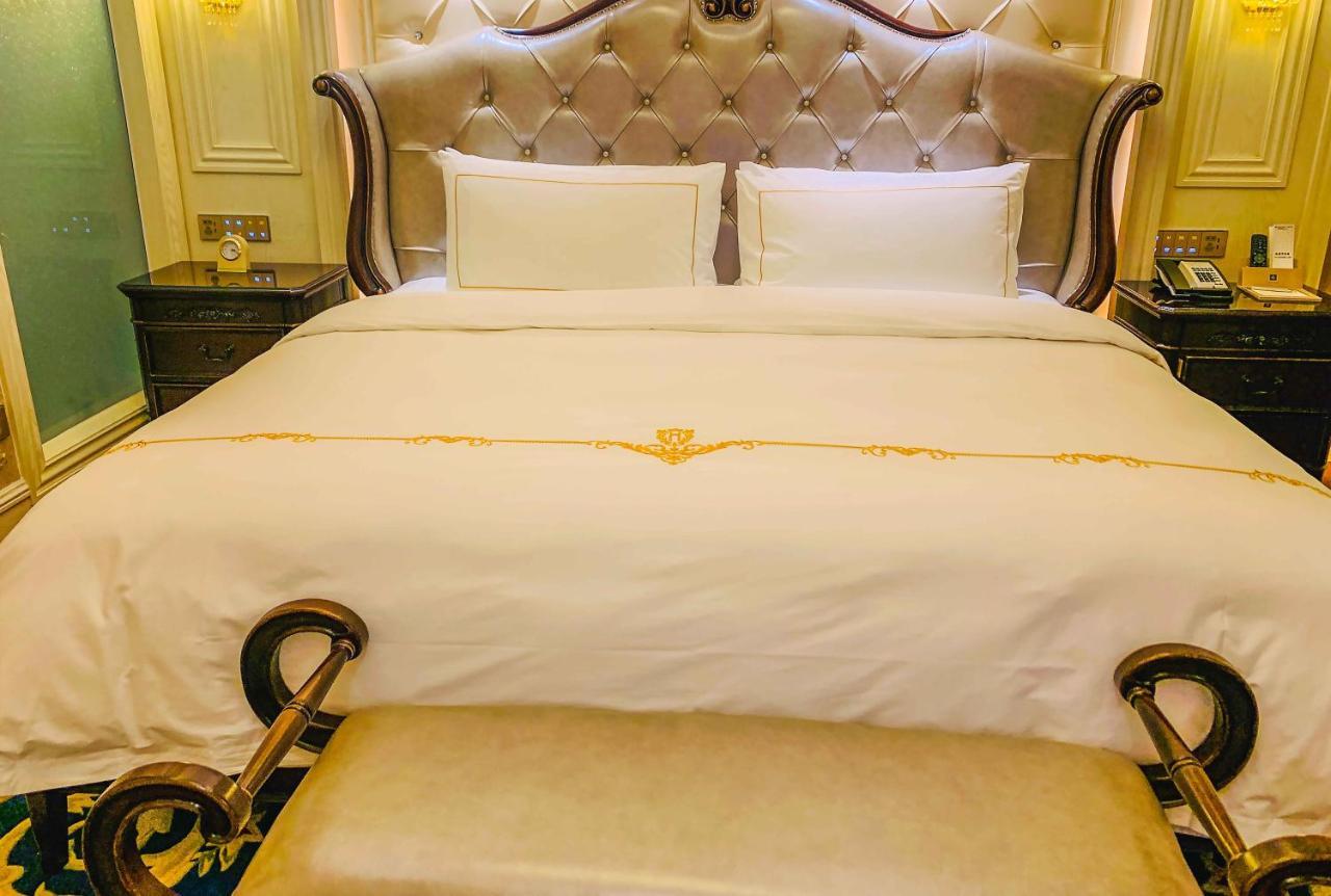 ホテル Wyndham Grand Kunming East エクステリア 写真