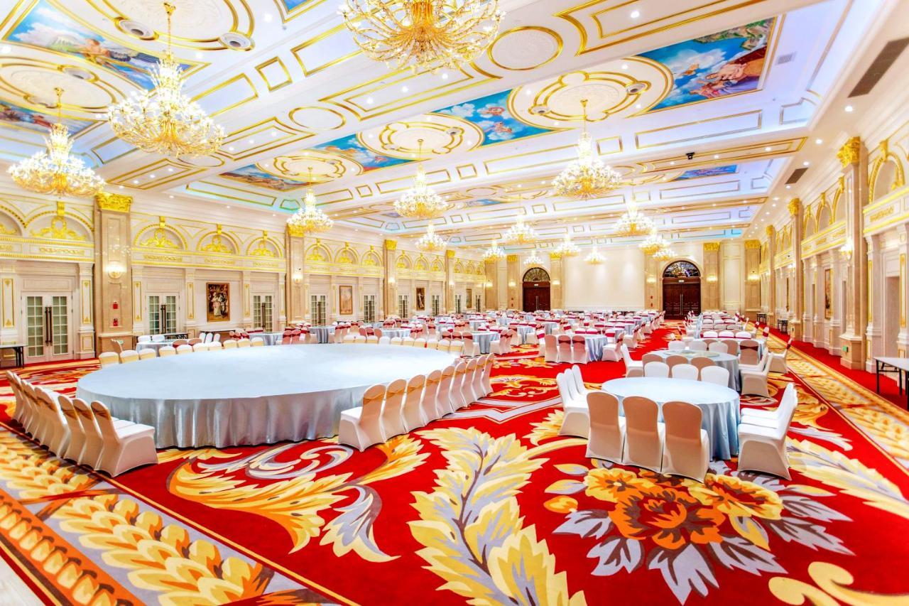 ホテル Wyndham Grand Kunming East エクステリア 写真