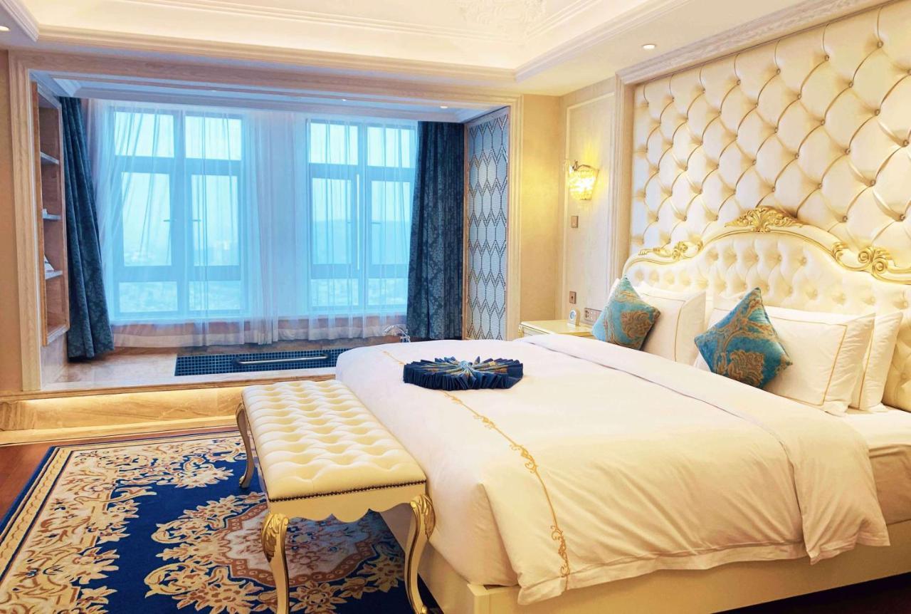 ホテル Wyndham Grand Kunming East エクステリア 写真